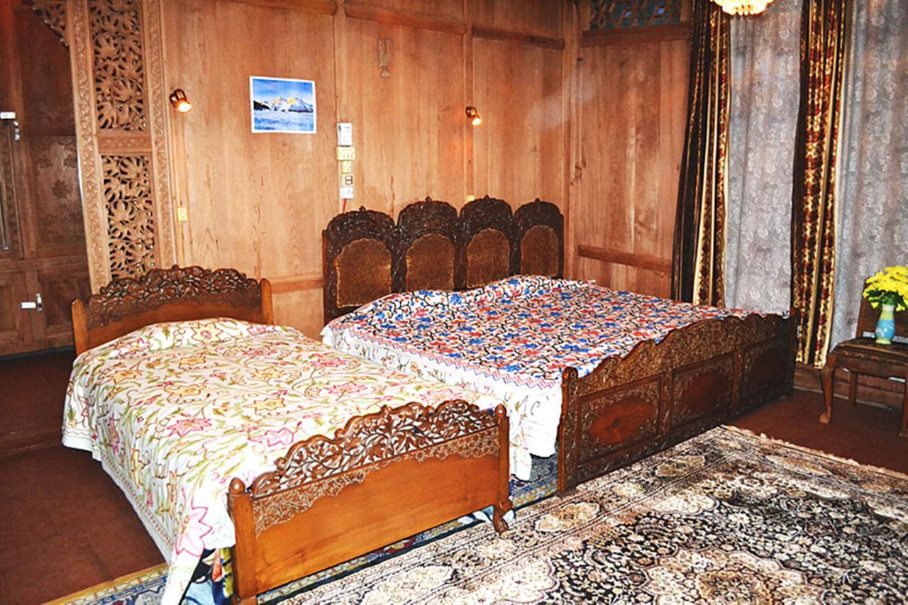 Hotel Morning Star Group Of Houseboats Srīnagar Exterior foto